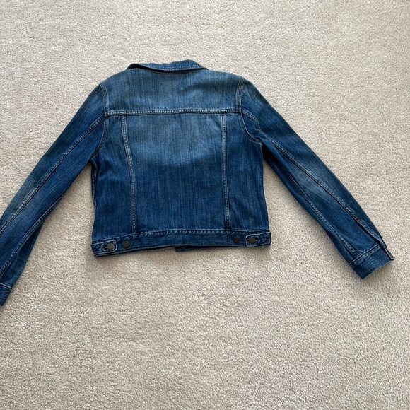 J crew denim Jean jacket. Traditional style - Picture 3 of 4